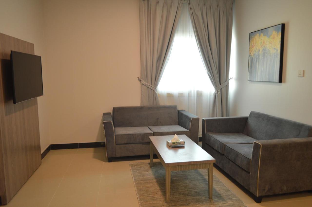 Terrace View 3 - Hotel Apartments Dammam Exterior foto