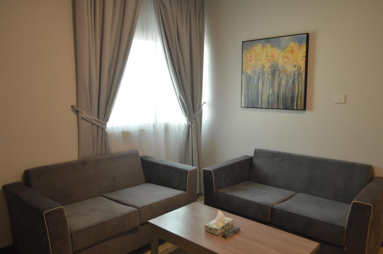 Terrace View 3 - Hotel Apartments Dammam Exterior foto